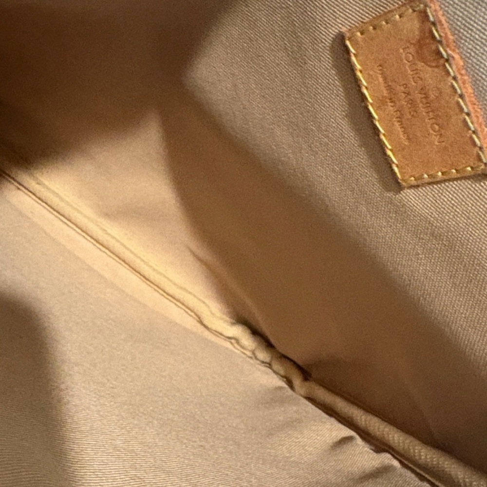 Louis Vuitton Azur Bosphore White Damier Crossbody Bag - Picture 10 of 15